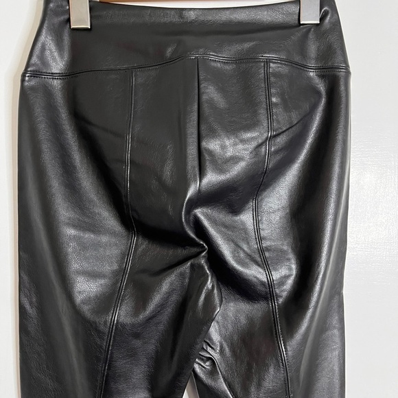 BNWT White House Black Market Vegan Leather Runway Leggings 6P - Picture 6 of 11